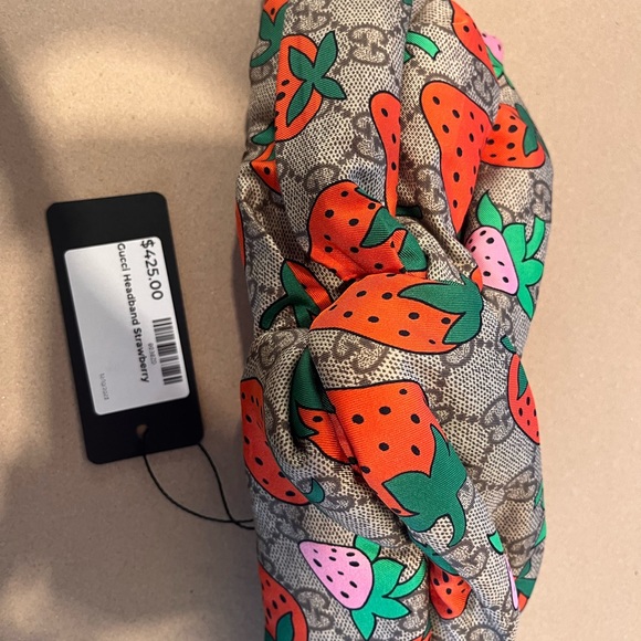 Gucci Silk Strawberry Headband New Condition - Picture 5 of 9